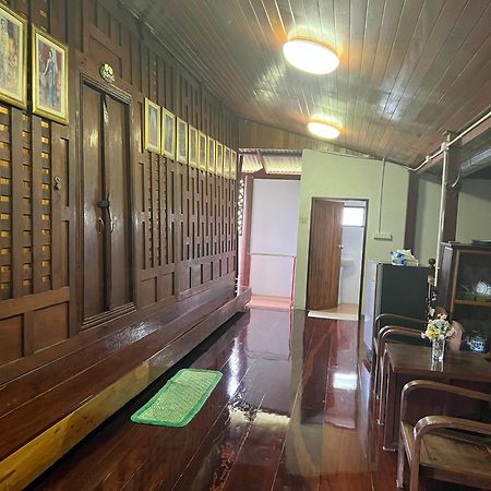 Bansuwan Homestay Amphawa Bagian luar foto