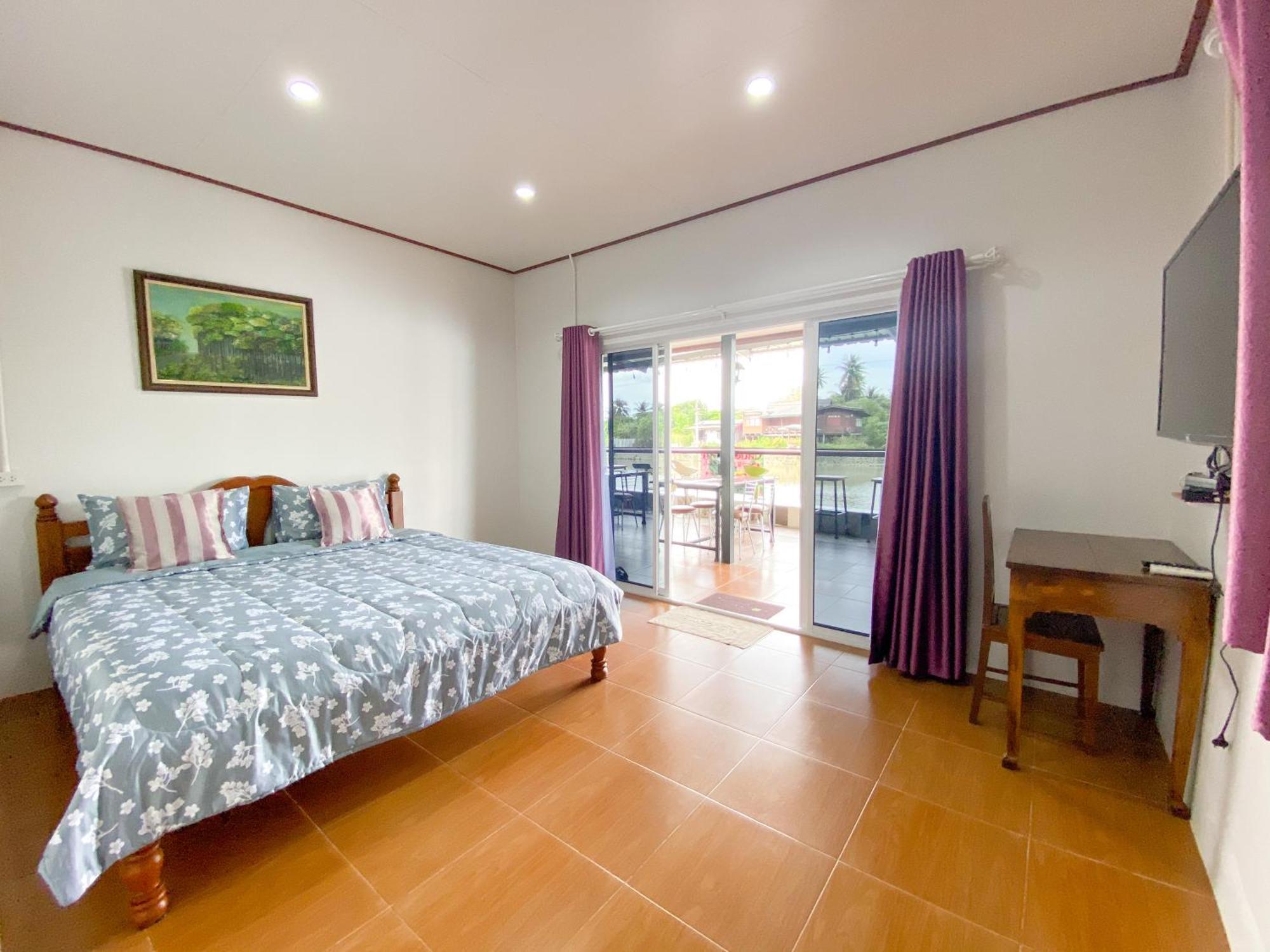 Bansuwan Homestay Amphawa Bagian luar foto