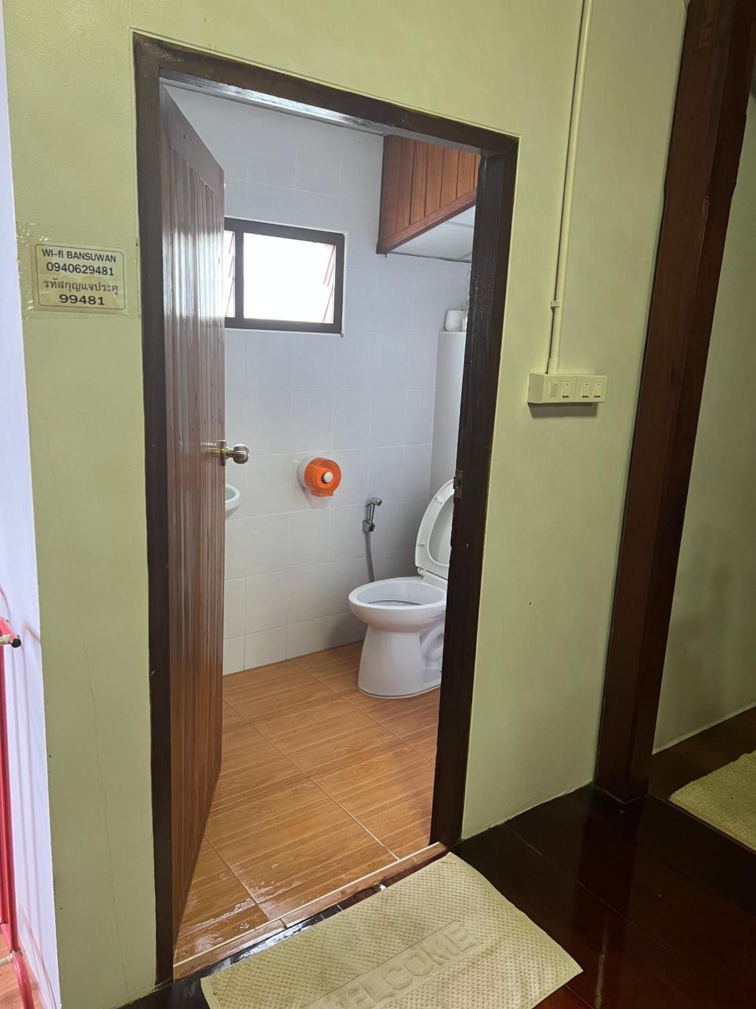 Bansuwan Homestay Amphawa Bagian luar foto