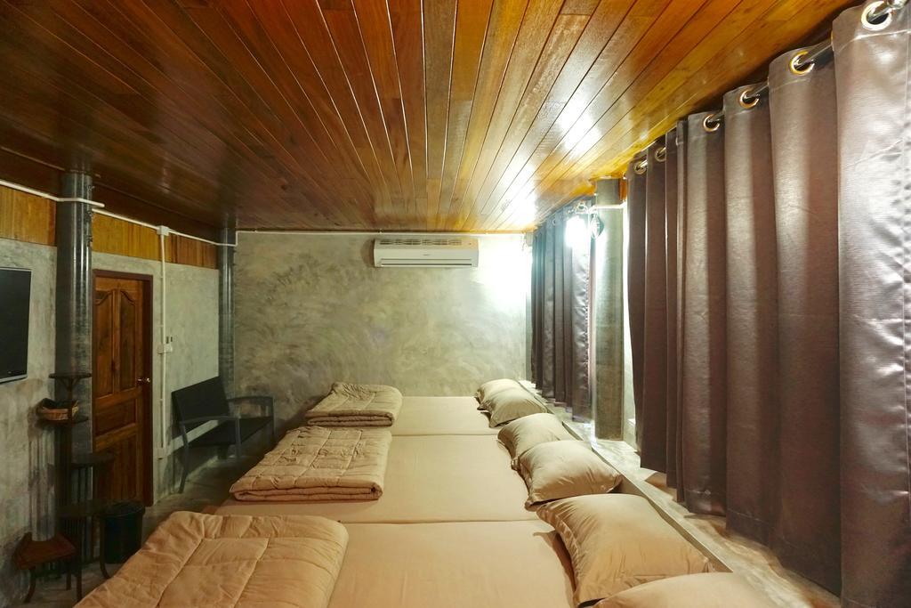 Bansuwan Homestay Amphawa Ruang foto